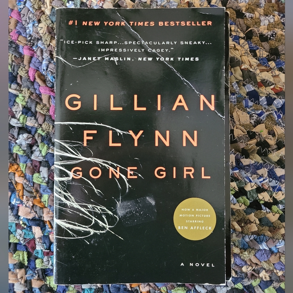 Gone Girl By Gillian Flynn Paperback Novel